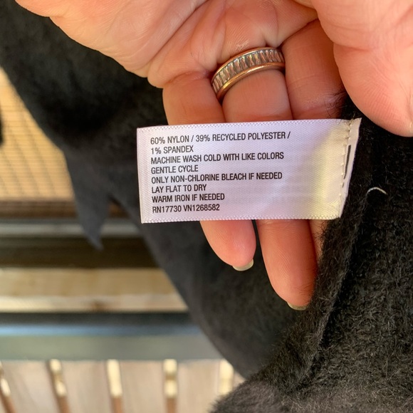 Ava & Viv Fuzzy Black V-Neck Tunic Pullover Sweater Size 1X NWT Enviro Friendly - Picture 6 of 10